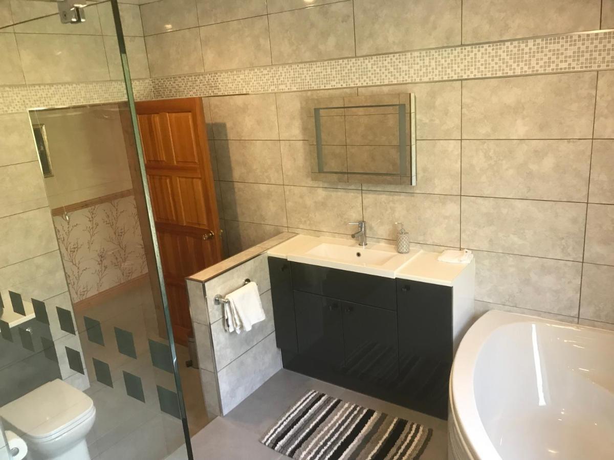 Heulwen Guest House Dolgellau Dış mekan fotoğraf