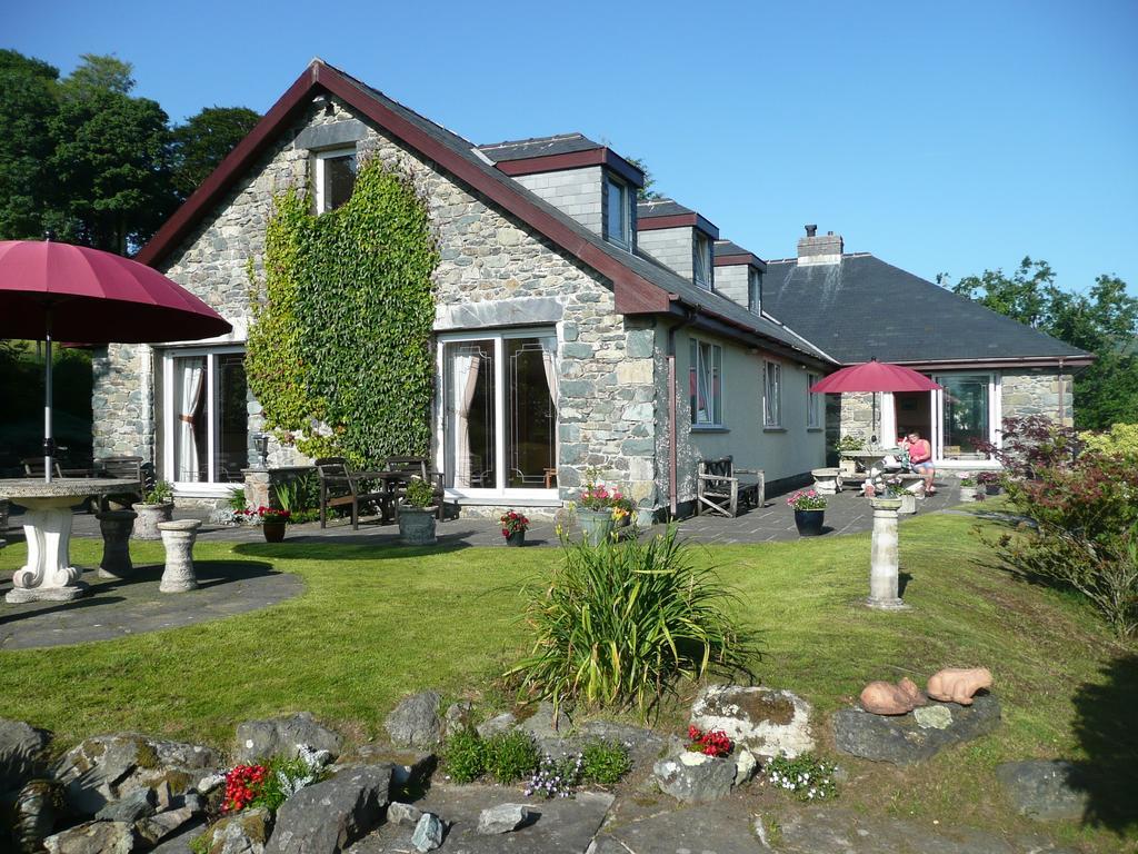 Heulwen Guest House Dolgellau Dış mekan fotoğraf
