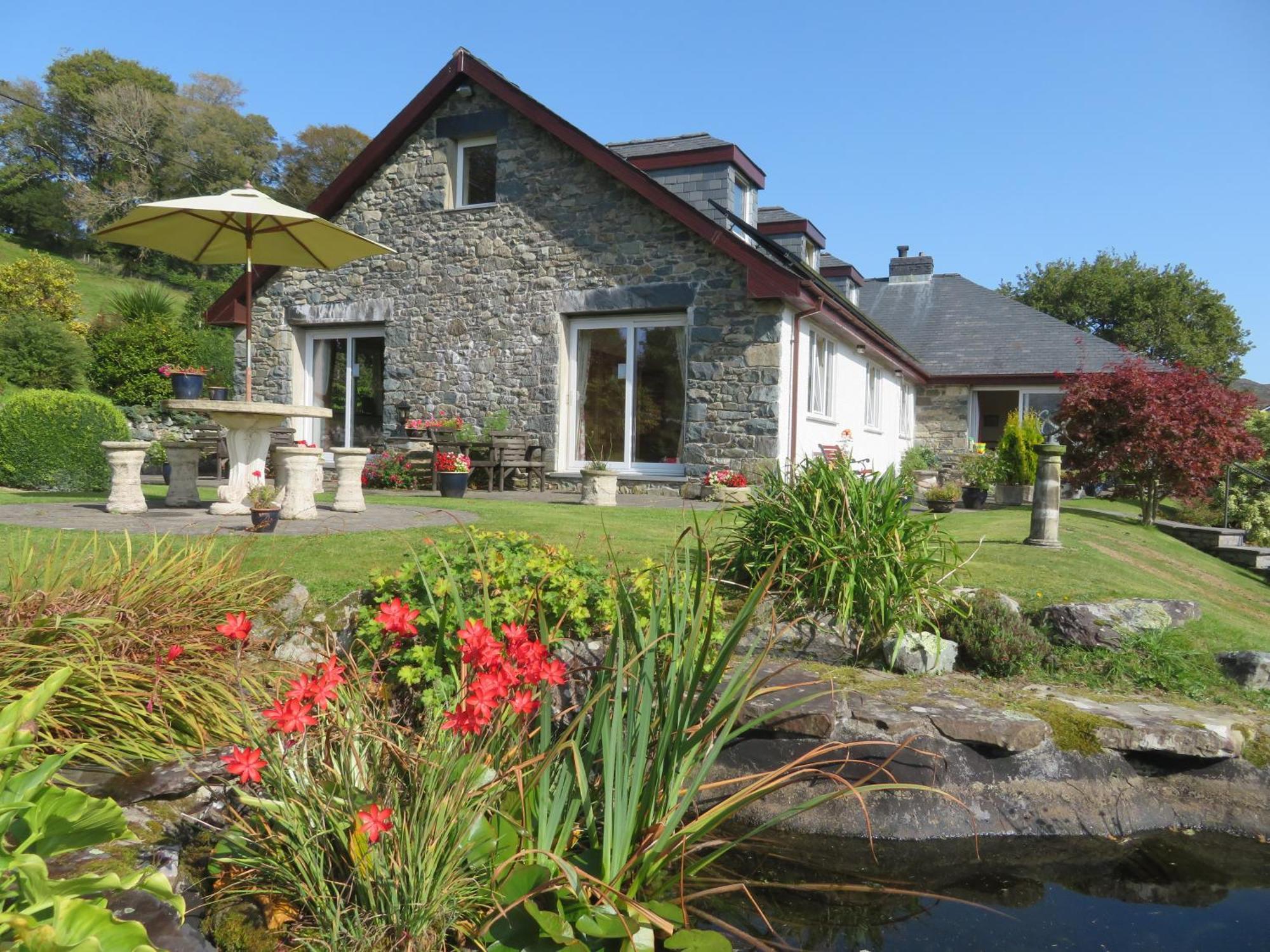 Heulwen Guest House Dolgellau Dış mekan fotoğraf
